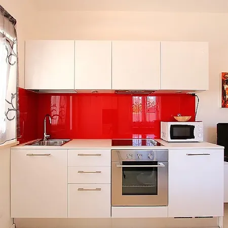 Con Gusto A Apartment *
